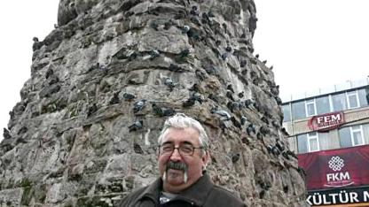 Edremit, bir değerini daha kaybetti. Celal Eğilmez, hüzünle toprağa verildi.