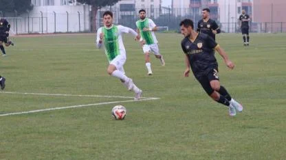 Edremitspor 3 puanı 5 golle aldı