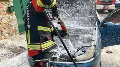 Edremit'te araç yangını