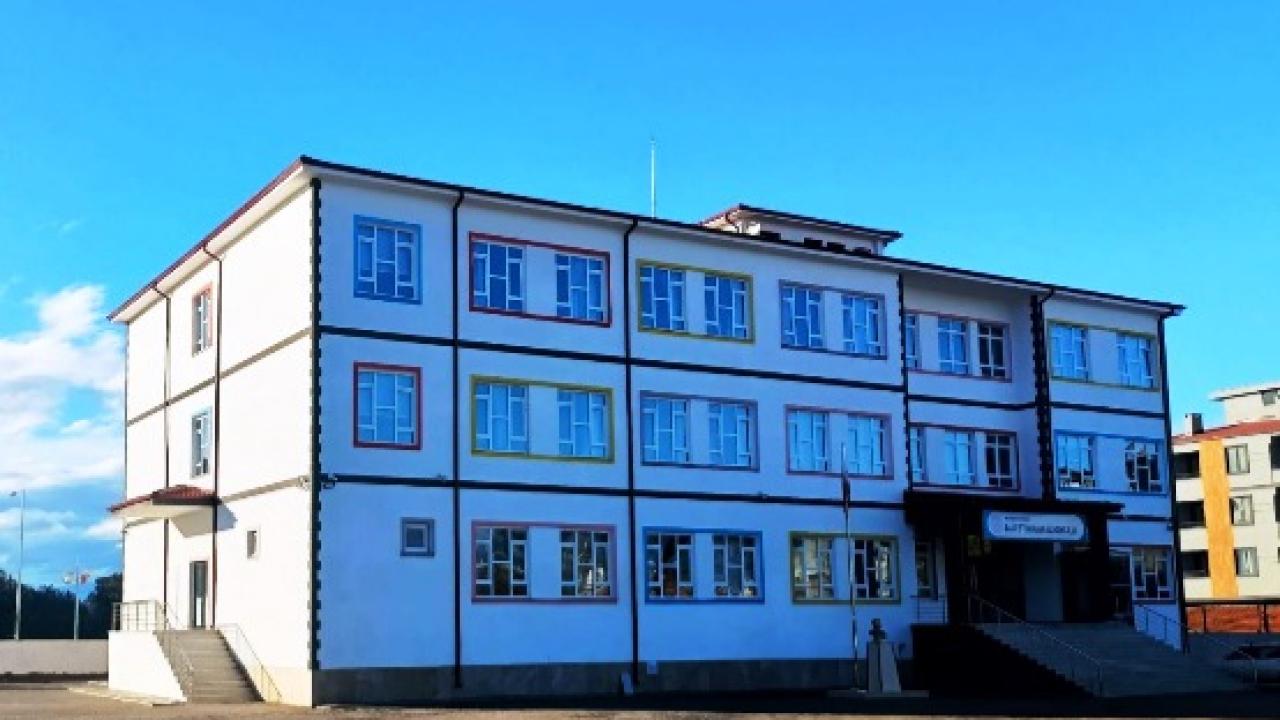 Havran Aliçetinkaya İlkokulu Yeni Binasında Eğitime Başladı