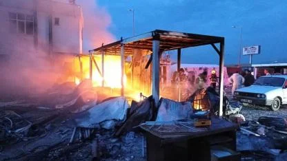 Havran’da korkunç yangında alevler konteynerleri sardı