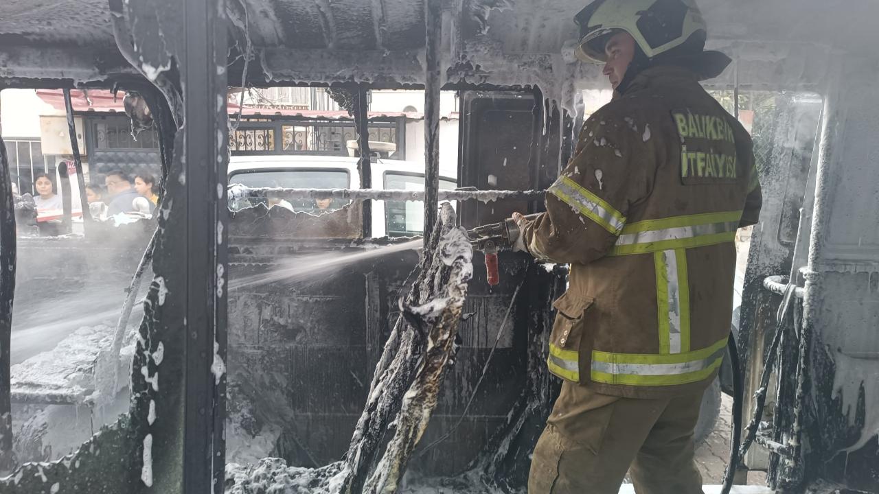 Havran'da korkutan araç yangını