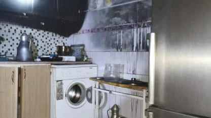 Karesi’de Yangın: Ev Dumanla Kaplandı, 1 Kişi Hastaneye Kaldırıldı