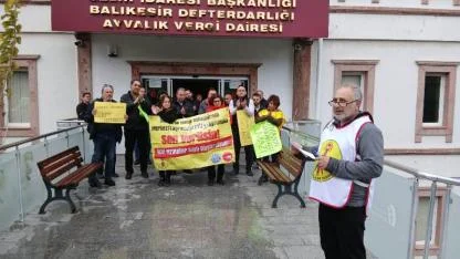 Memurlar yoksulluk sınırı üzerinde ücret istiyor