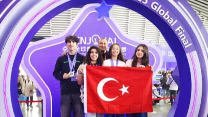 Robotik Takımı Çin’de Düzenlenen ENJOY AI Yarışmasından Gümüş Madalya kazandı