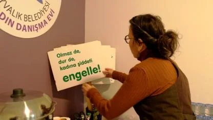 16 Hafta Sürecek Olan Kadının İnsan Hakları Eğitim Programı Ayvalık’ta Başladı