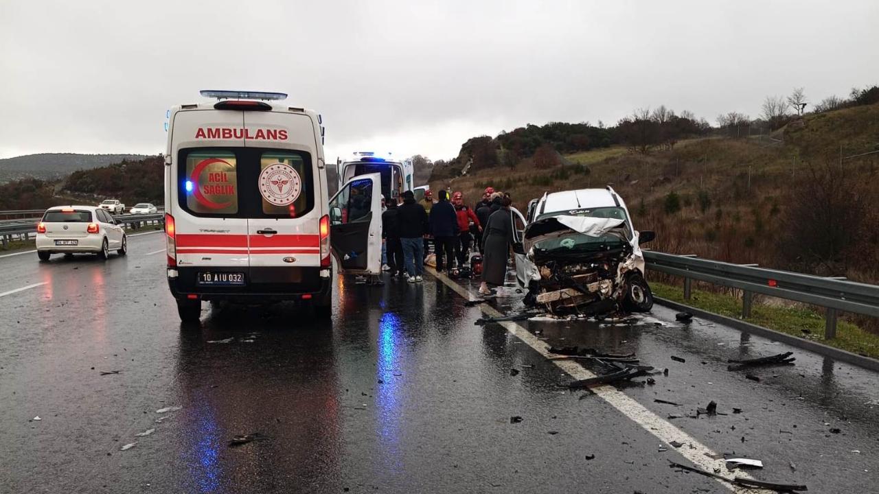 Balıkesir Savaştepe’de zincirleme kaza: 1 Ölü, 10 Yaralı