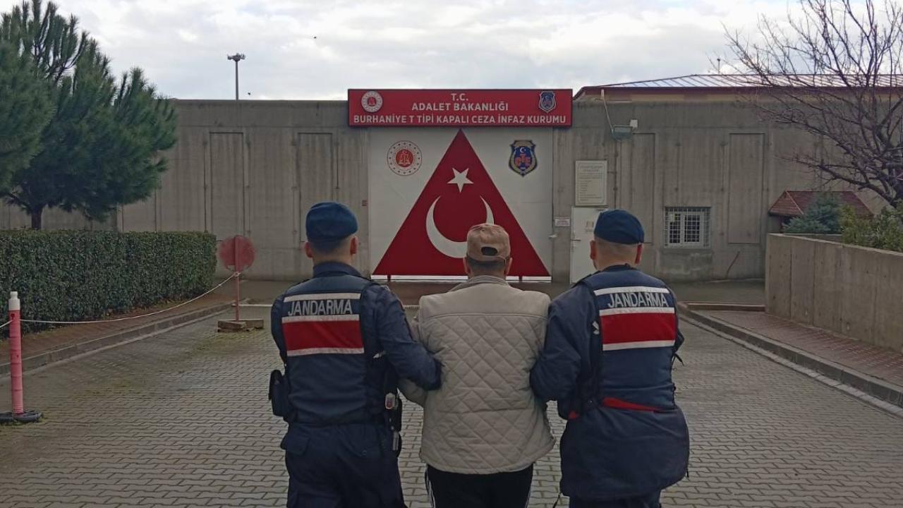 Balıkesir’de 26 Yıl Hapis Cezası Bulunan Şahıs Jandarmadan Kaçamadı
