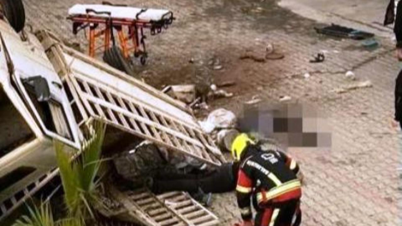 Balıkesir’de Korkunç Kamyonet Kazası: 2 Ölü, 1 Yaralı