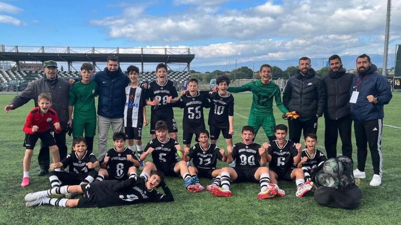 Burhaniye Belediyespor alt yapısında yükselen başarı