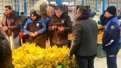 Büyükşehir Belediyesi pazar yerlerini vatandaşın hizmetine uygun hale getiriyor