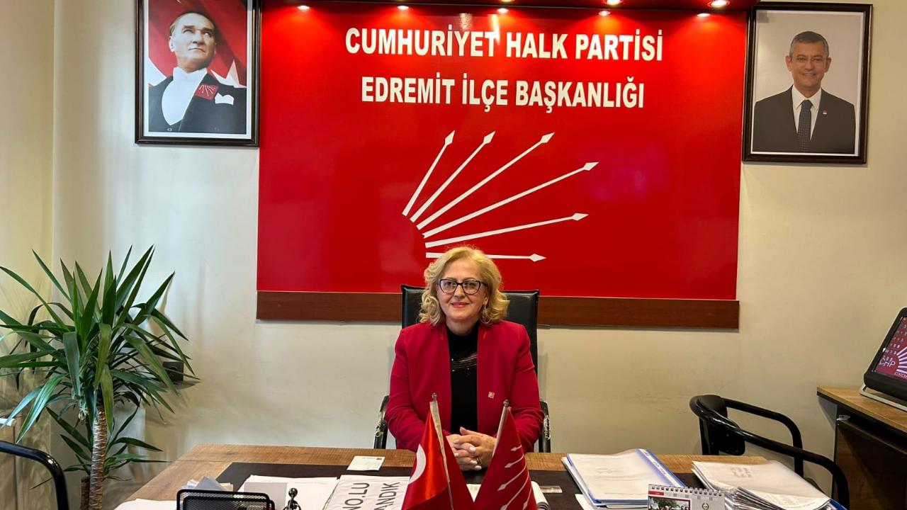 CHP Edremit Kadın Kolları Başkanı Songül Toplamaoğlu’ndan Zübeyde Hanım’ın 103. ölüm yıl dönümü mesajı