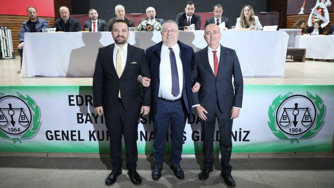 Edremit Bakkallar ve Bayiler Odası’nda Hakan Uçak güven tazeledi