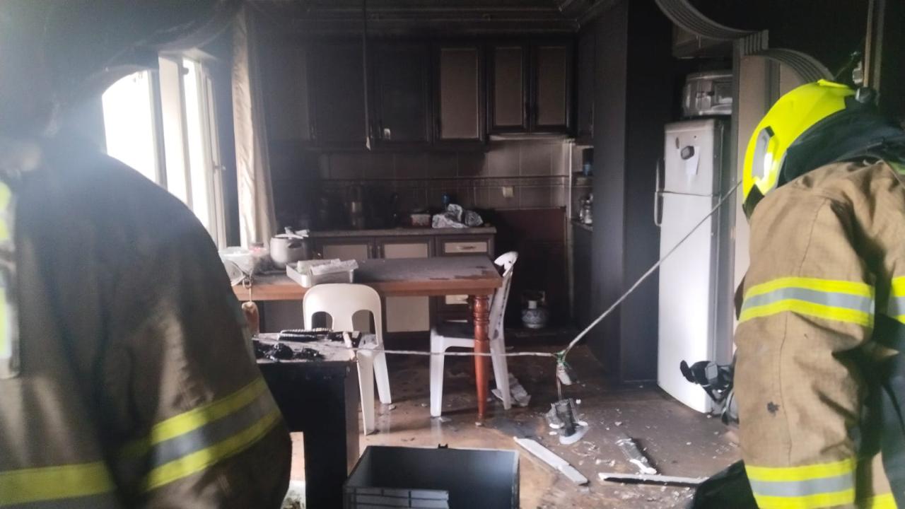 Erdek’te apartman dairesinde yangın