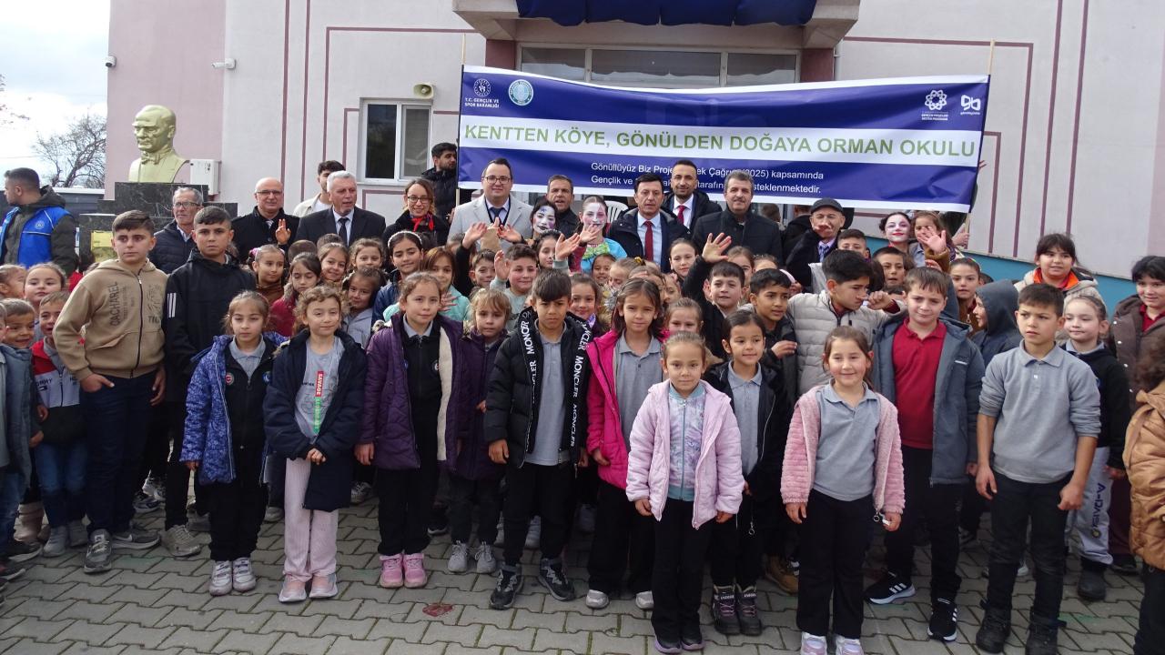 “Kentten Köye, Gönülden Doğaya Orman Okulu” projesinde ilk etkinlik gerçekleştirildi