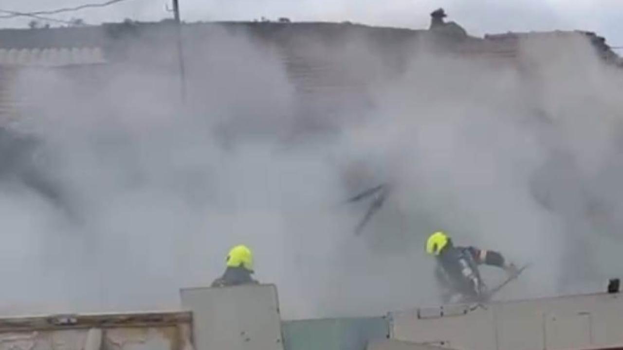 Bandırma'da mahalleyi duman altında bırakan yangın