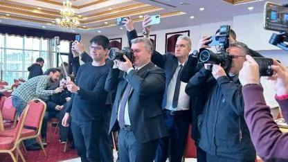 Mustafa Canbey 10 Ocak Çalışan Gazeteciler Gününü Kutladı