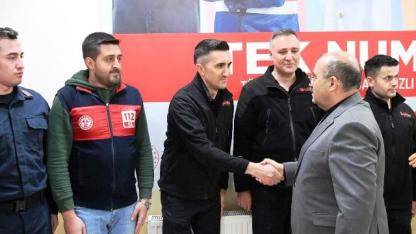 Vali İsmail Ustaoğlu’ndan 112 Acil Çağrı Merkezi’ne Yeni Yıl Ziyareti