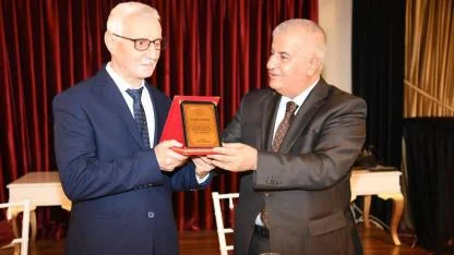 42 Yıllık Çınar Emekliliğe Ayrıldı: Hüseyin Çetinkaya İçin Veda Yemeği