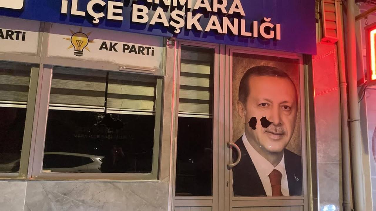 AK Parti Marmara teşkilat binasına taşlı saldırı