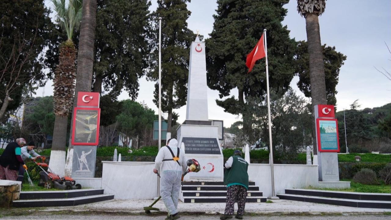 Ayvalık Belediyesi bahar hazırlıklarını sürdürüyor