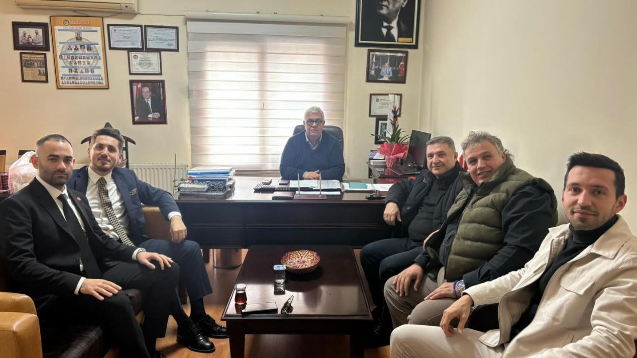 Ayvalık ta yeni başkana ziyaretler devam ediyor