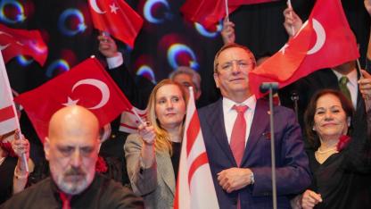 Ayvalık'ta Rauf Denktaş Kültür Merkezi perdelerini açtı