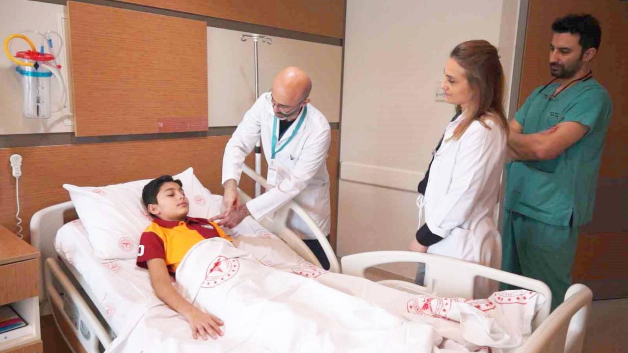 Balıkesir’de Bir İlk: Çocuk Hastaya Anjio Yöntemiyle Anevrizma Tedavisi