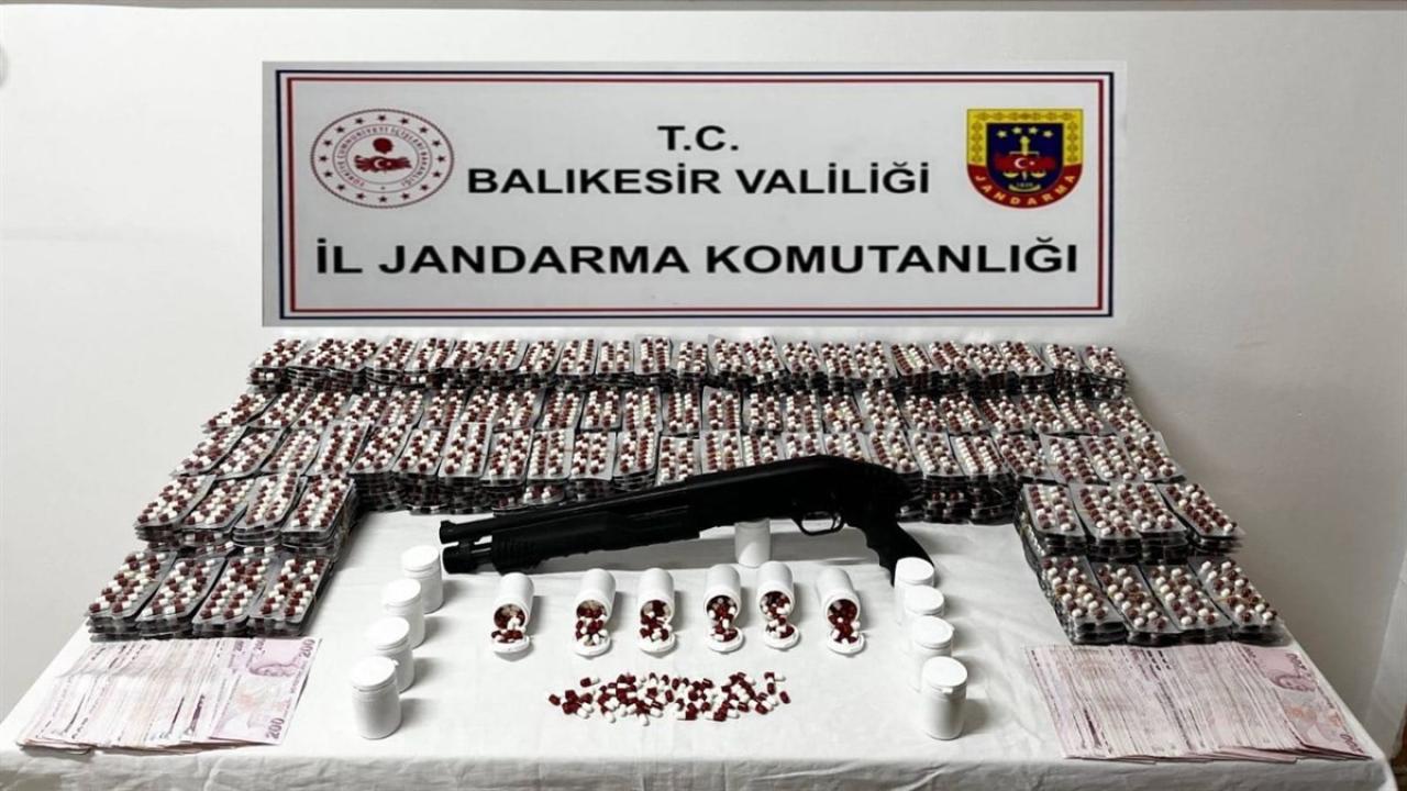 Balıkesir’de Jandarmadan torbacılara darbe..
