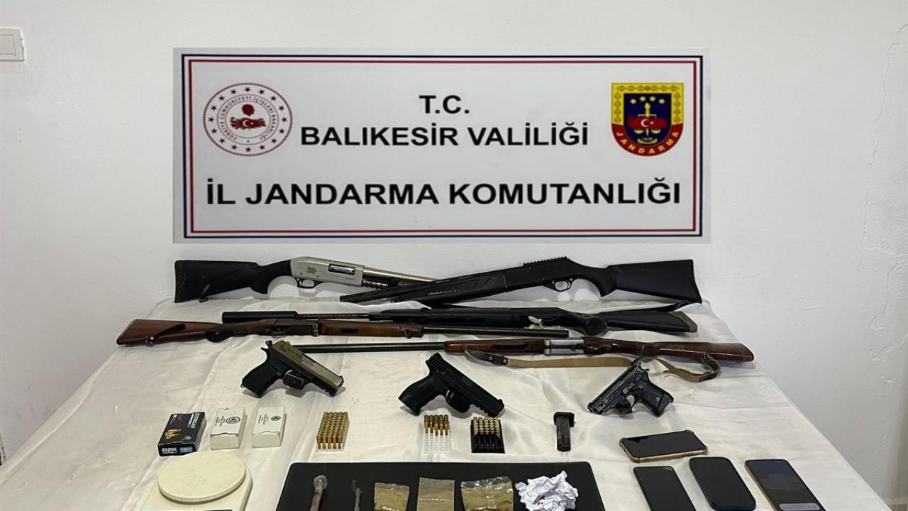 Balıkesir’de uyuşturucu operasyonu: 52 adrese eş zamanlı baskın