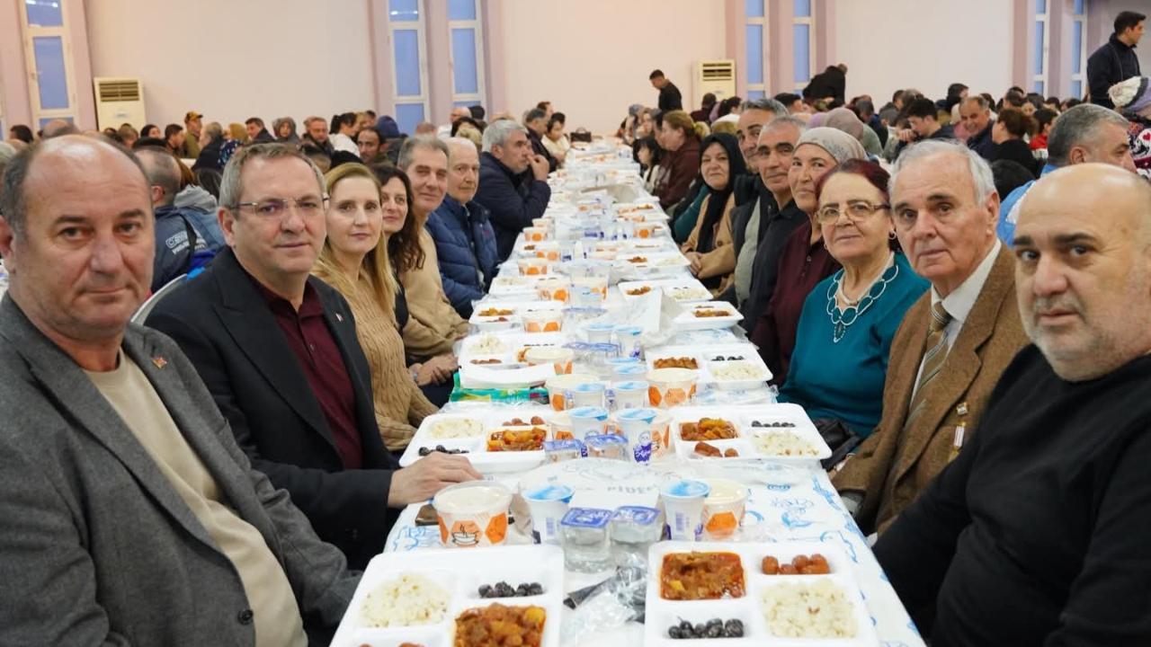 Başkan Ergin, Ramazan ayının ilk iftar programında vatandaşlarla bir araya geldi