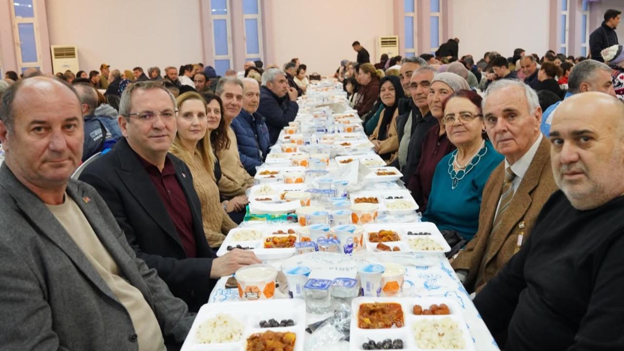 Başkan Ergin, Ramazan ayının ilk iftar programında vatandaşlarla bir araya geldi