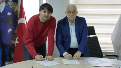 Burhaniye Belediyesi’nden spor kulüplerine tam destek