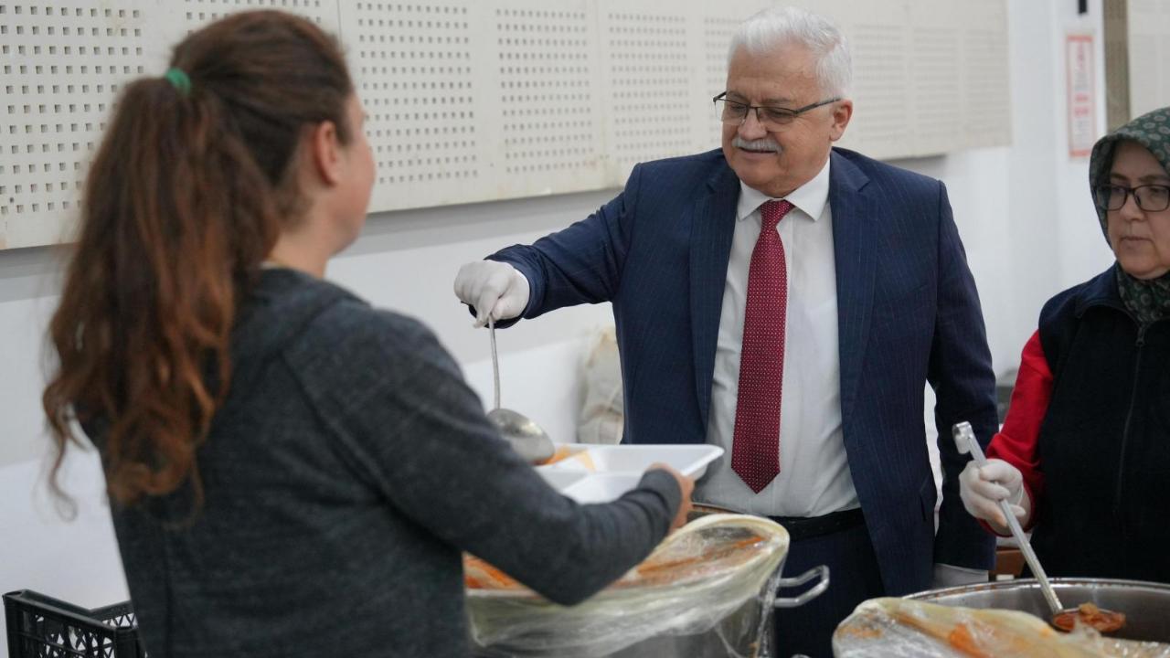 Burhaniye Ramazan'a hazır!