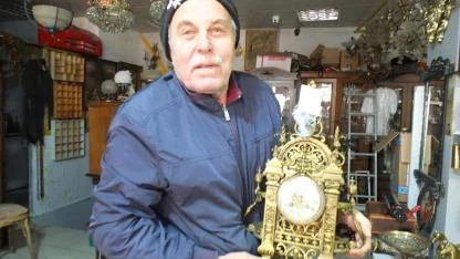 Burhaniye’de 146 yıllık tarihi saat görücüye çıktı