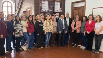 Burhaniye’de huzurun adresi Halk Eğitimi Merkezi kursları oldu