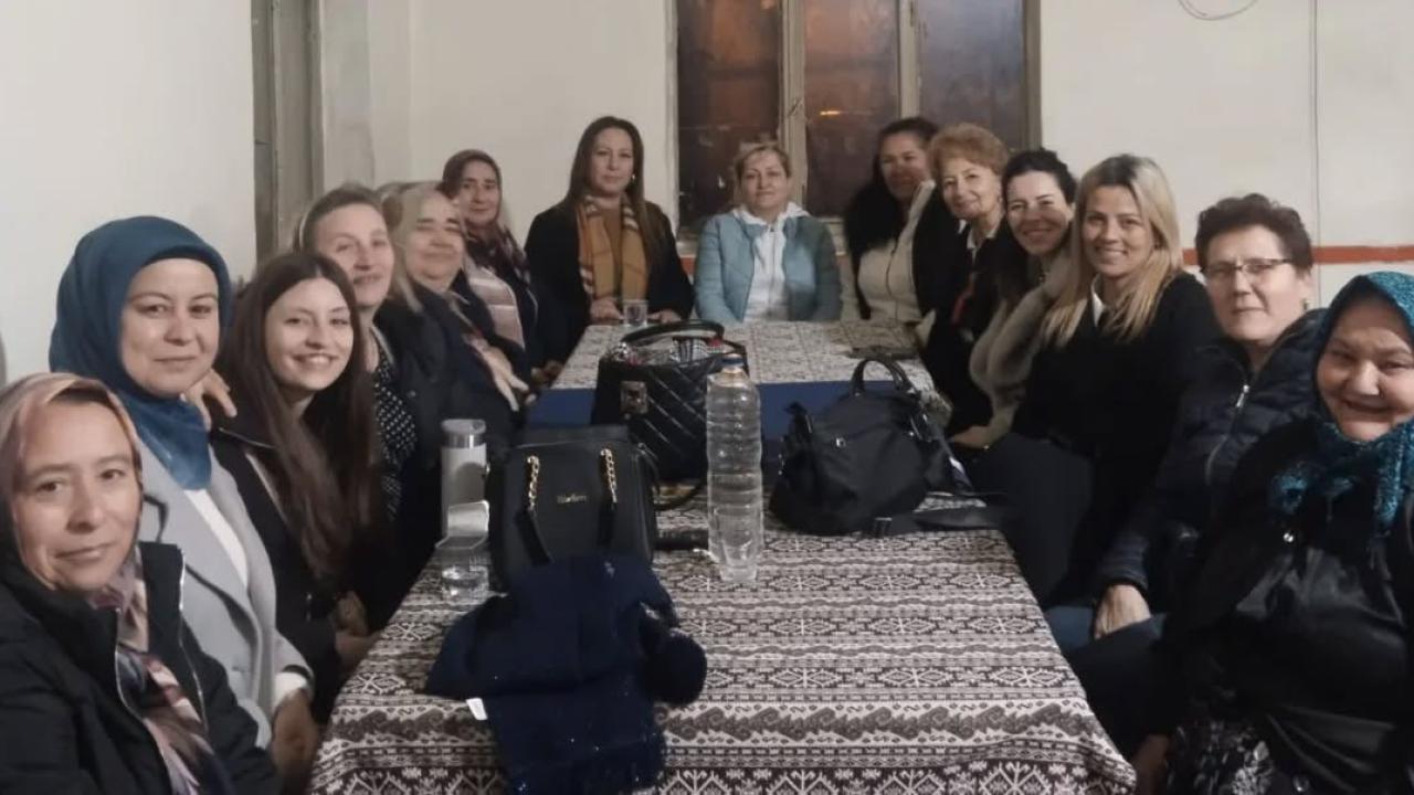 Burhaniye’de toplu iftar geleneği devam ediyor