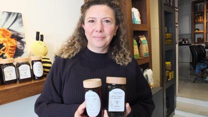 Burhaniyeli kadın arıcı bal fiyatına Ramazan indirimi yaptı