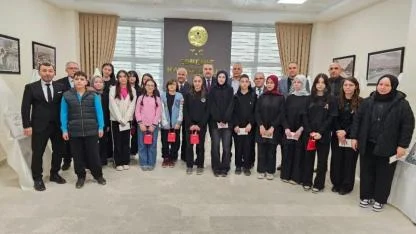 Edremit'te Mevlid-i Nebi Haftası Kapsamında Sanat Yarışmaları Düzenlendi