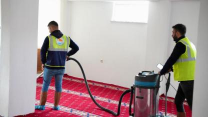 Gömeç Belediyesi’nden Ramazan Öncesi Camilerde Kapsamlı Temizlik