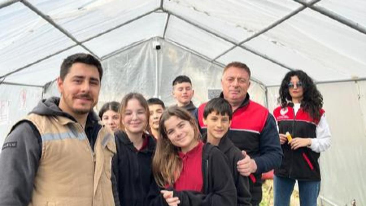 Marmara İlçesinde Öğrencilere Uygulamalı Sera Eğitimi Verildi