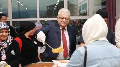 Burhaniye Belediyesi Ramazan Ayı’nda dayanışmayı büyütüyor