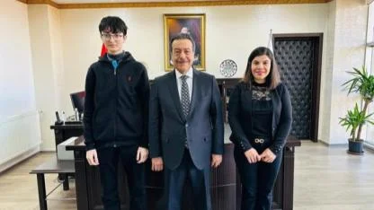 Burhaniye’de Kaymakam Atilla, kursiyer kadınları ziyaret etti