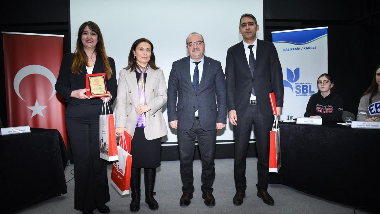 Türk Destanları Balıkesir İl Paneli'nde Tarih ve Ruh Aynı Sahnede Buluştu