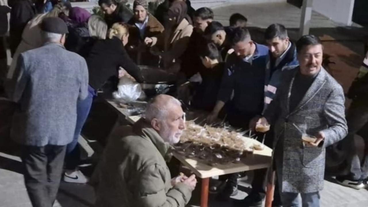 AK Parti Edremit teşkilatından kandil gecesinde helva ikramı