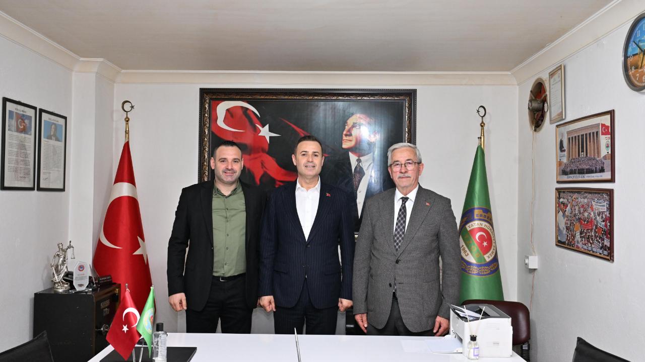 Akın, Erdekli hemşehrileriyle iftar sofrasında buluştu