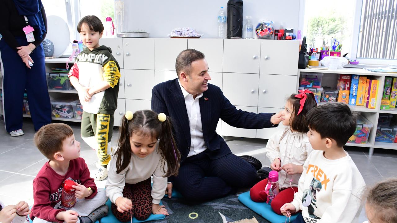 Akın’dan Kuvayımilliye Balçocuk Gündüz Bakımevi’ne ziyaret