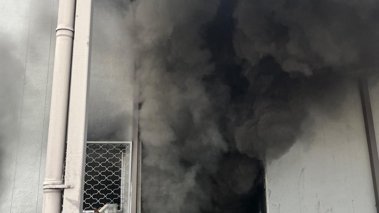 Altıeylül’de iş yeri yangını