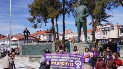 Ayvalık’ta 8 Mart yürüyüşü