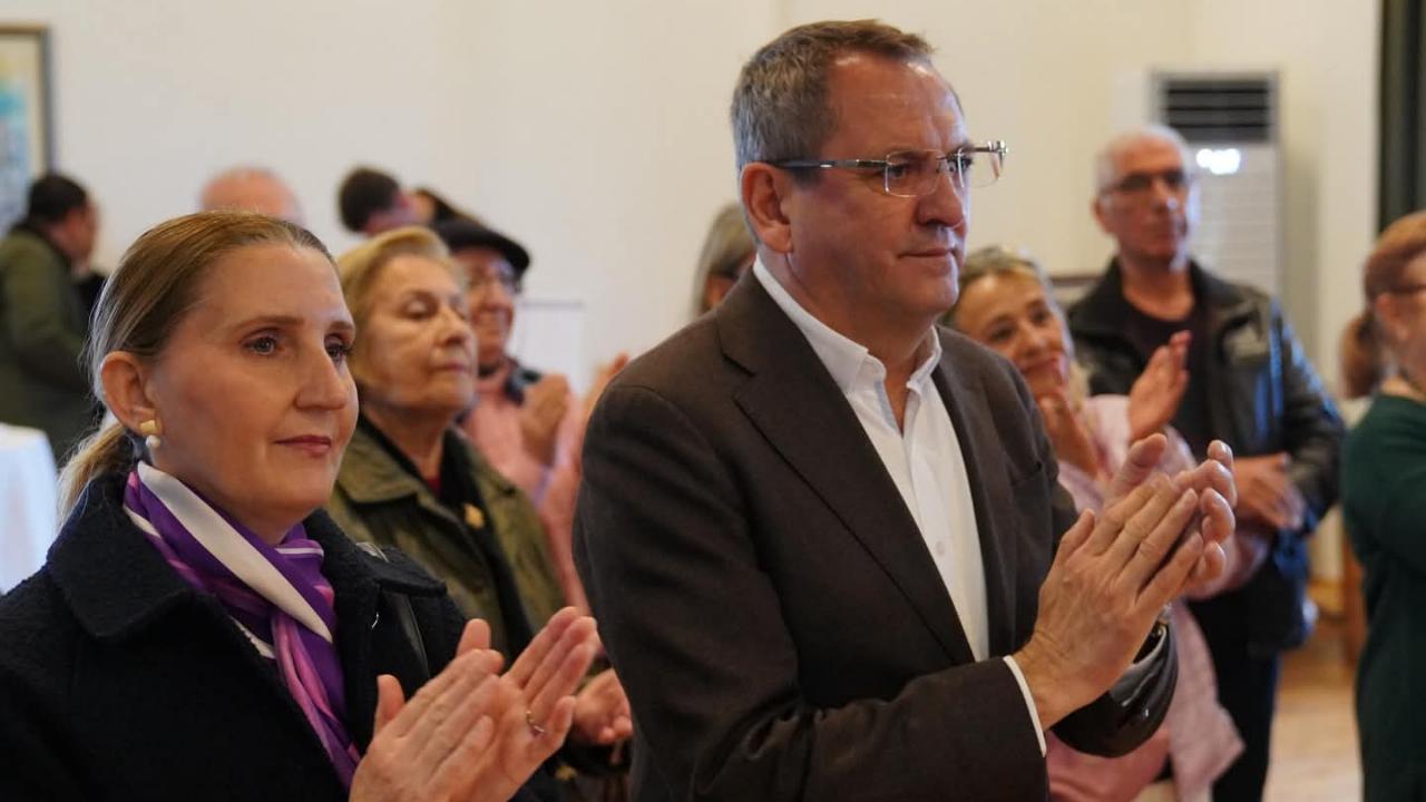 Ayvalık’ta “Kadın Gözüyle Bir Renkte Direnç” sergisi açıldı